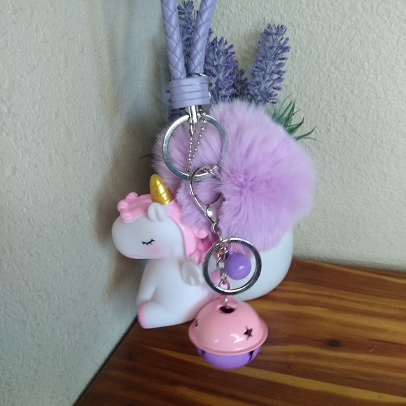 New Unicorn Plush Keychain - Picture 10 of 11